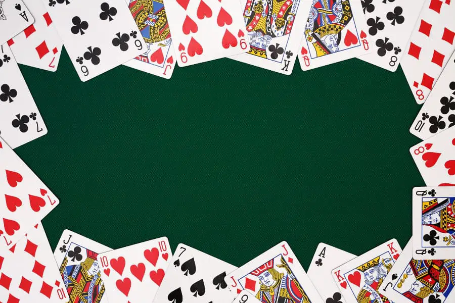 how many cards are needed for a game of solitaire